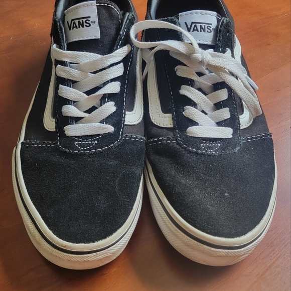 Youth size 5.5 vans - Picture 2 of 7